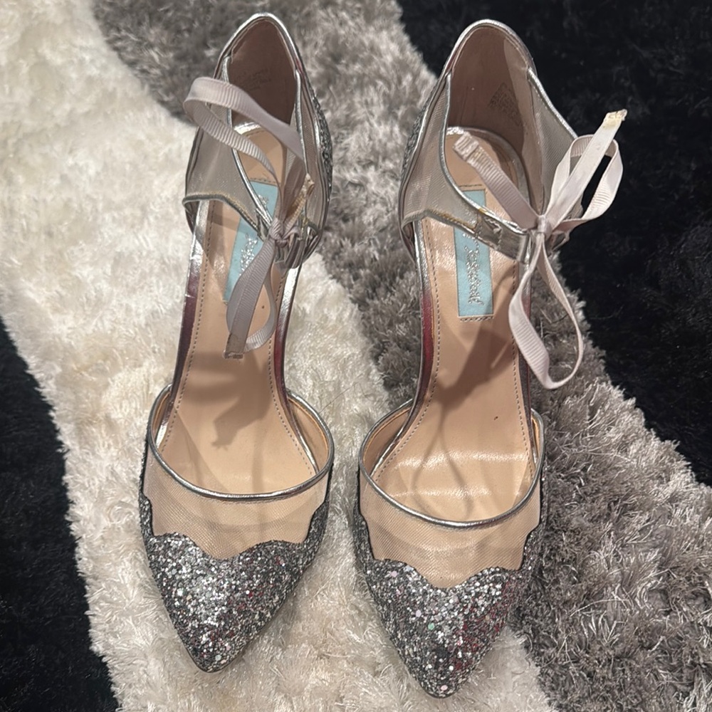 Betsey Johnson Silver Glitter Heels with Bow Accent